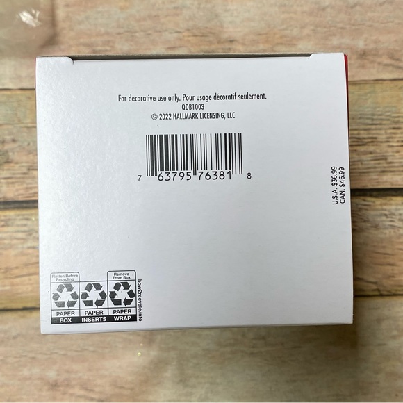 2022 Polar Bear Santa Hallmark Keepsake Ornament Club. NWT - Picture 5 of 12